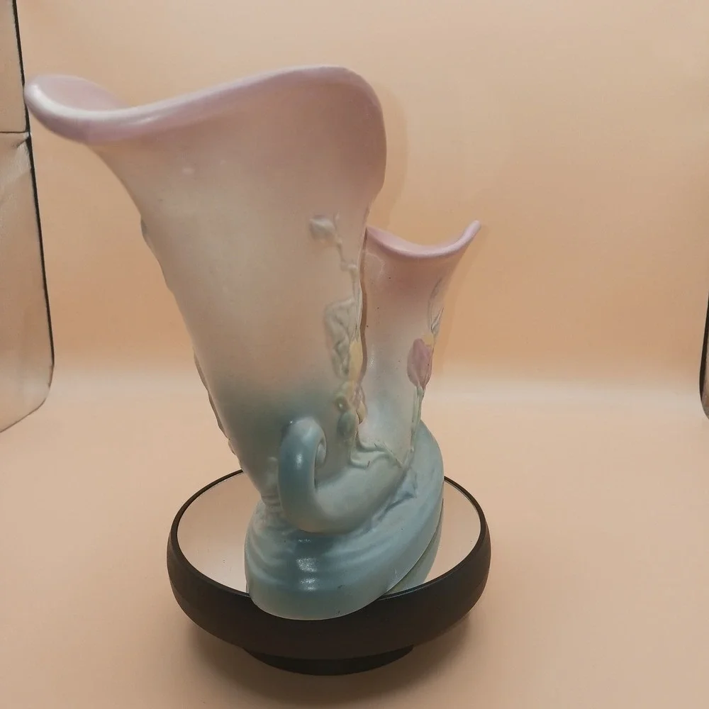 Hull Art Pottery Magnolia Double Cornucopia Vase Pink Blue Matte USA Vintage - Picture 10 of 10